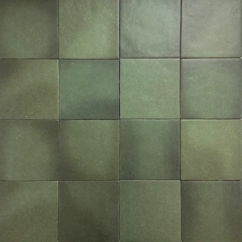 Handvorm wandtegel 13×13 donker groen random mat Favoriet