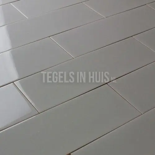 Nu Kopen Wandtegel 10thirty 10×30 cm donker grijs glans