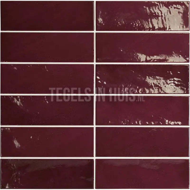 Handvorm wandtegel 6,5×20 aubergine rood soft glans Laatste Kans