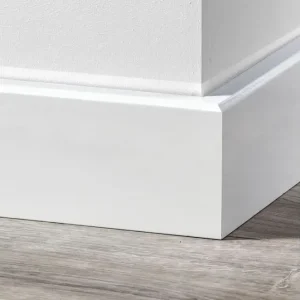 MDF Renovatieplint Klassiek 120x22mm met Uitsparing RAL 9010 Nieuw