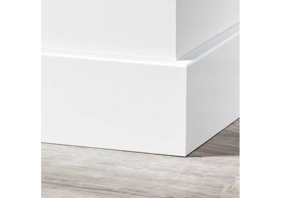 Uitverkoop MDF Moderne Plint 120x18mm Wit Voorgelakt RAL 9010