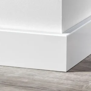 MDF Moderne Plint 70x15mm Wit Gelakt met Uitsparing RAL 9010 Actieprijs