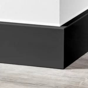 MDF Moderne Plint 120x12mm Voorgelakt RAL 9005 Laatste Kans