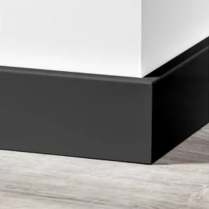 MDF Moderne Plint 90x15mm Voorgelakt RAL 9005 Beperkt Aanbod