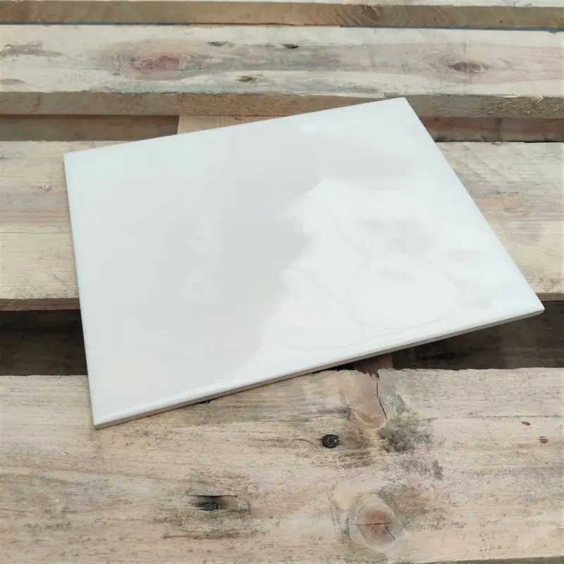 Uitverkoop Yurtbay Glans Creme Geonduleerd 20x25cm