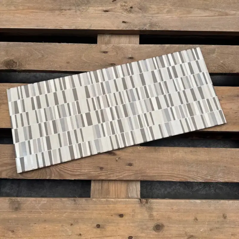 Favoriet Alcor Evian Stripe Antracita 25x60cm