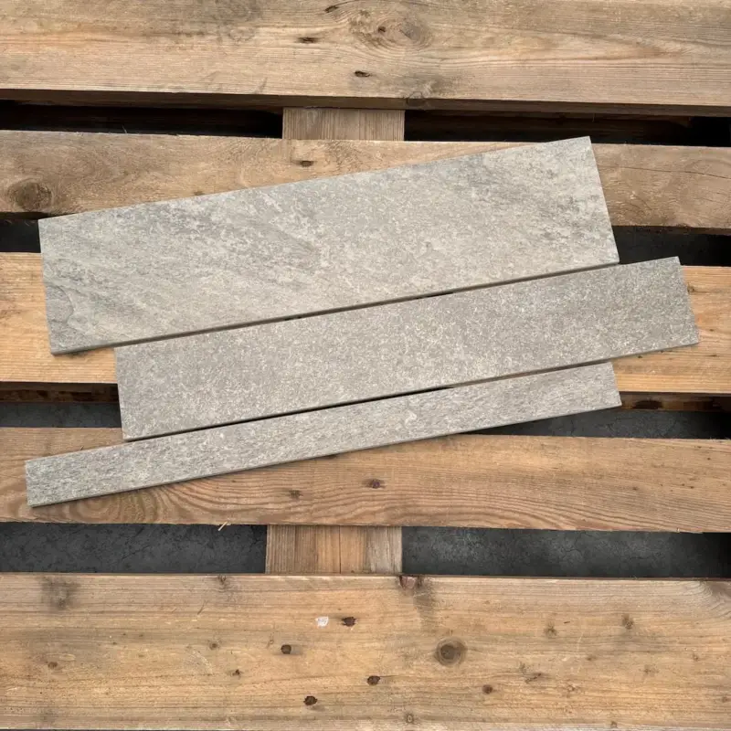 Viewgres Quartz QU02 Hellgrau Strokenmix 5/10/15x60cm Favoriet