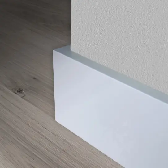 Gladde plint - Hardhout - 15 x 70 mm Rechtstreeks Van De Fabrikant