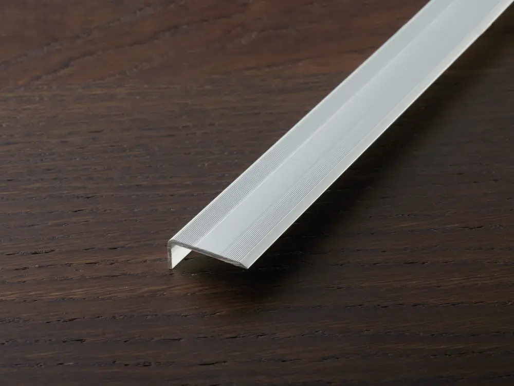 Voordeelprijs Traprandprofiel PROSTEP aluminium geanodiseerd zilver