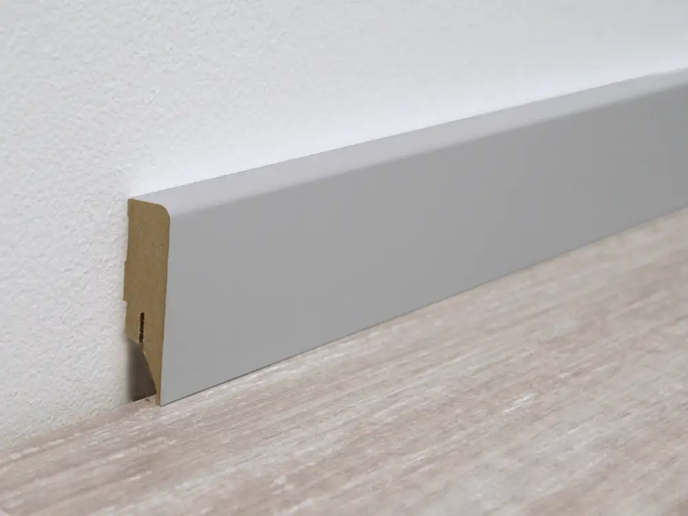 Seizoensaanbieding Plint grijs decor (MDF kern)