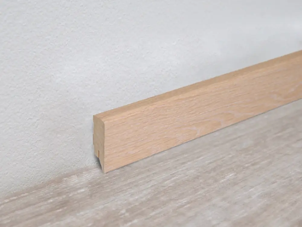 Nieuw Plint gekalkt eiken decor