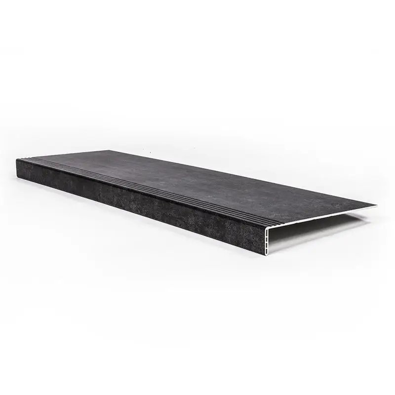 Overzettrede met neus - SPC - Beton Zwart - 130 x 38 cm Must-Have