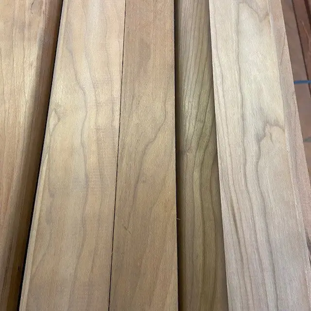 Massief Amerikaans Kersen plint 19 x 60 mm. Laatste Versie