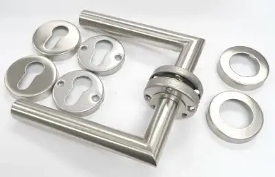 Koop Online Deurkruk met rozetten, RVS (recht model), stift 120 mm